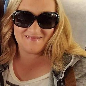 Meet your Posher, Marisa